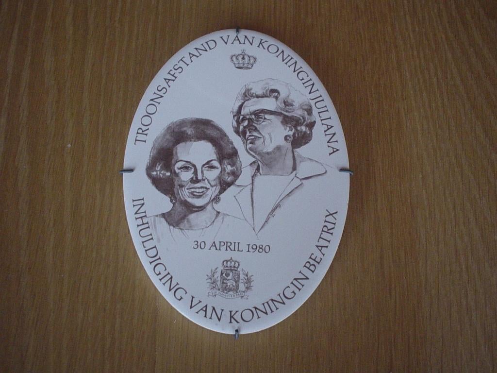 Herdenkingstegeltje Koninklijk huis, Ophalen of Verzenden, Zo goed als nieuw, Nederland, Overige typen