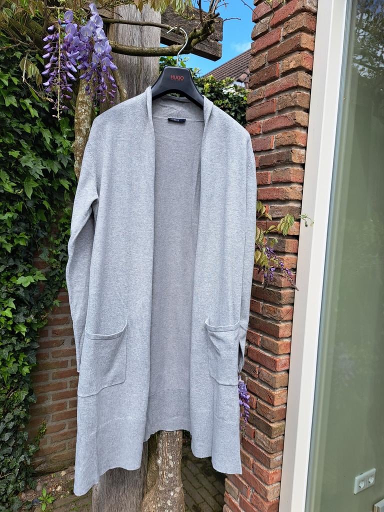 Mooi dun grijs vest van merk Purdey maat L, Ophalen of Verzenden, Zo goed als nieuw, Maat 38/40 (M), Grijs
