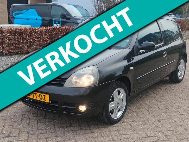 Renault Clio 1.2-16V Campus Nieuwe apk 14-05-2027, Auto's, Renault, Bedrijf, Te koop, Clio, ABS, Airbags, Airconditioning, Boordcomputer