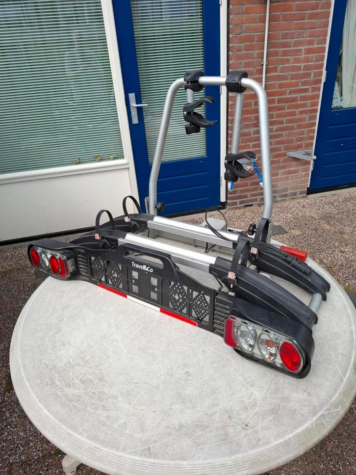 Travel & Co fietsendrager, Auto diversen, Fietsendragers, Gebruikt, Trekhaakdrager, 2 fietsen, Brede banden, Elektrische fiets