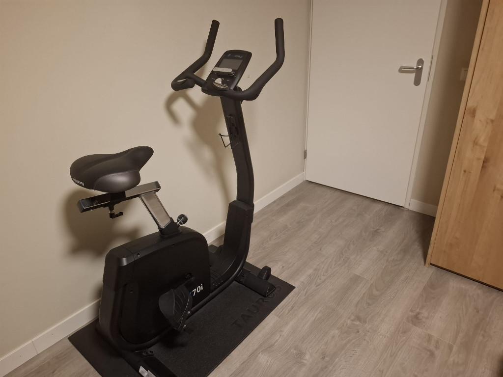 Cardiostrong BX70i Hometrainer – In nieuwstaat, Ophalen, Zo goed als nieuw, Benen, Hometrainer