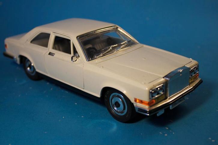 Burago 1/22 <> Rolls Royce Camargue Wit <> Cod-3001, Hobby en Vrije tijd, Modelauto's | Overige schalen, Gebruikt, Auto, Ophalen of Verzenden
