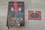 Boek cassandra clare fairyloot sword catcher gesigneerd deel, Ophalen of Verzenden, Zo goed als nieuw
