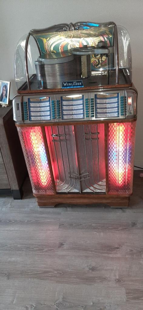 Wurlitzer Jukebox Type 1400 uit 1951 - Origineel en Subliem, Verzamelen, Automaten | Jukeboxen, Ophalen of Verzenden