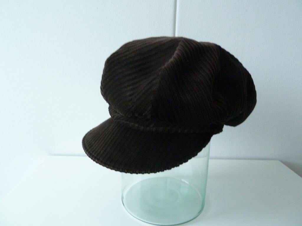 Vintage dames pet baret uit 1971 ongedragen, Ophalen of Verzenden, Nieuw, One size fits all
