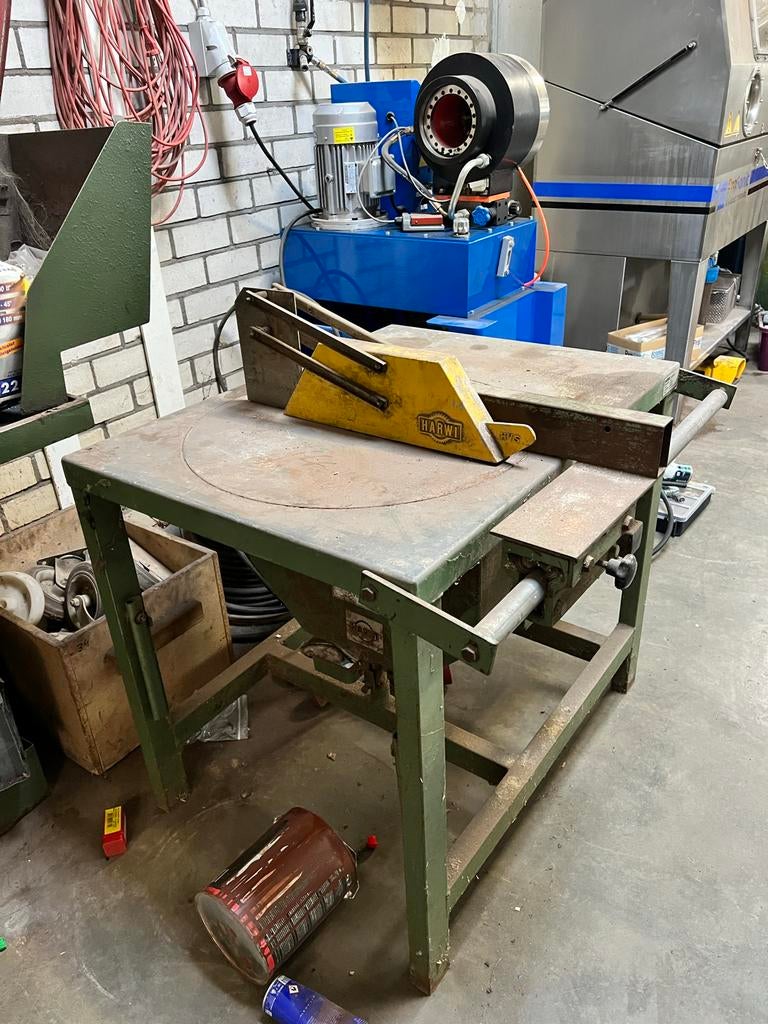 Harwi zaagtafel op krachtstroom - Goed werkende staat, Doe-het-zelf en Verbouw, Gereedschap | Zaagmachines, Gebruikt, Cirkelzaag