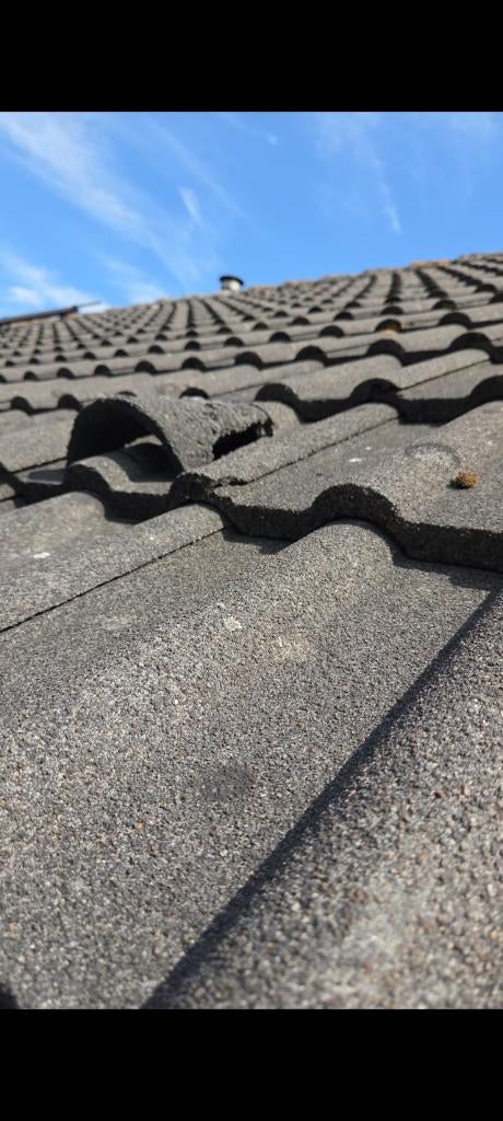 GEZOCHT.  Dakpan ( ventilatiepan), Ophalen, Zo goed als nieuw