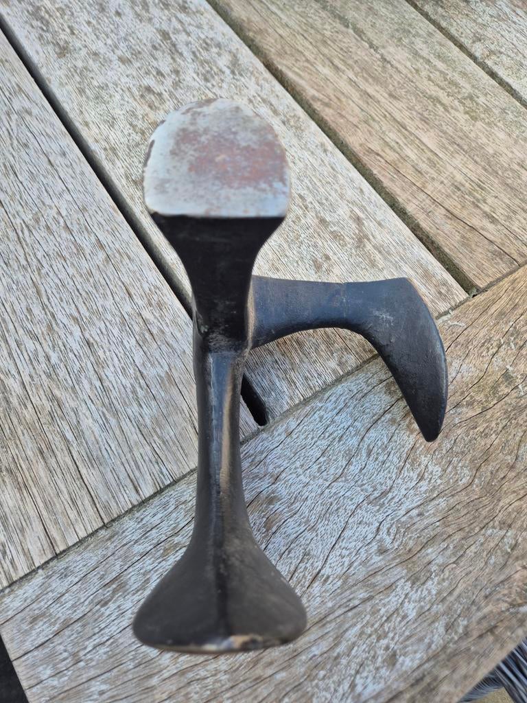 Schoenmakers leest, Ophalen