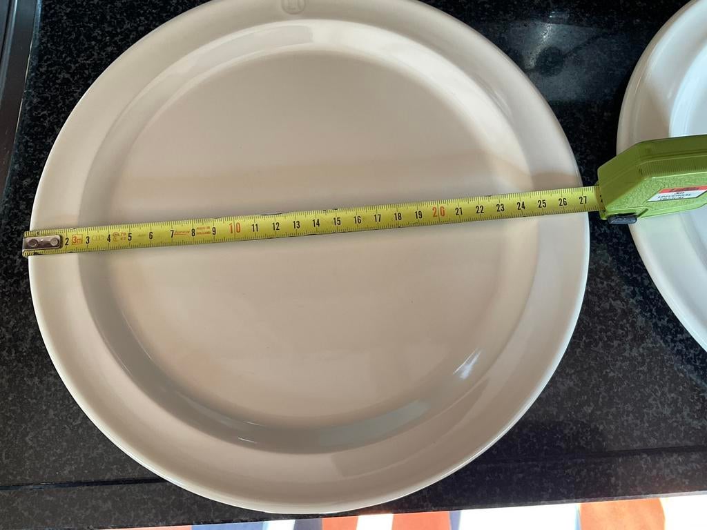 2 roomwitte dinerborden EMILE HENRY/ zgan/ 27.2 diameter, Huis en Inrichting, Keuken | Servies, Ophalen of Verzenden, Zo goed als nieuw
