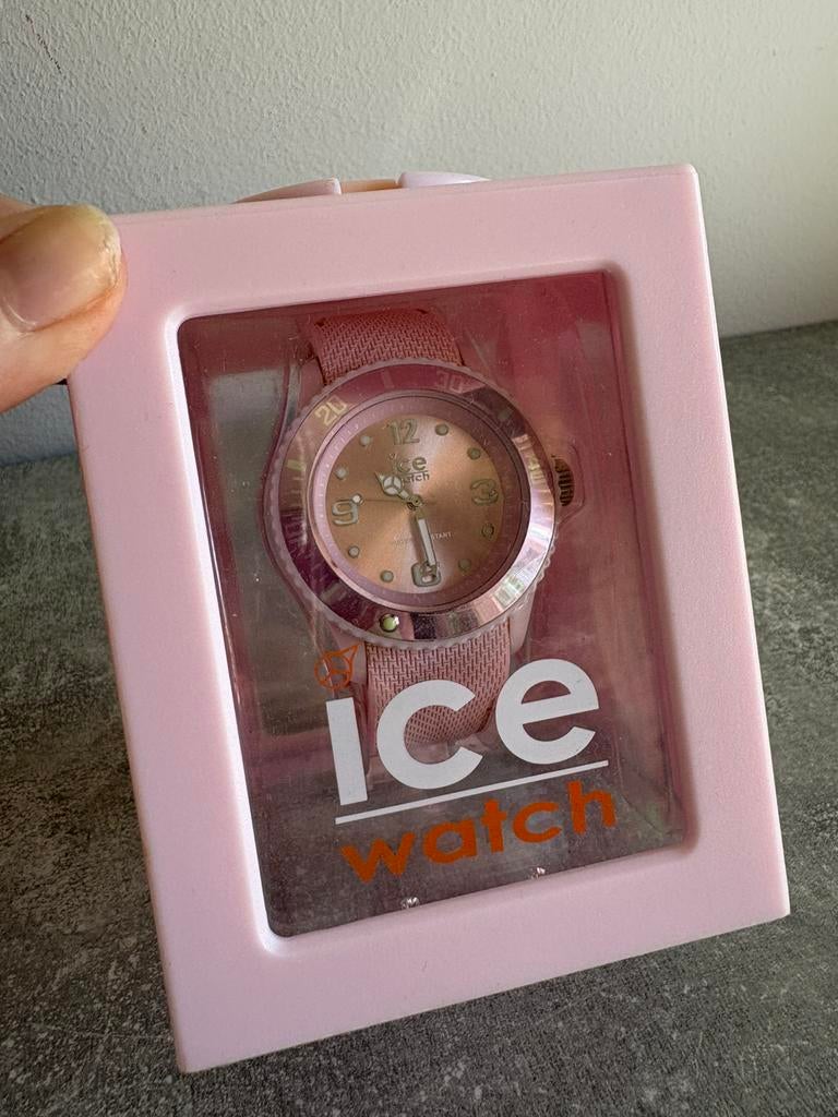 ICE watch horloge NIEUW maat M., Overige merken, Polshorloge, Nieuw, Kunststof