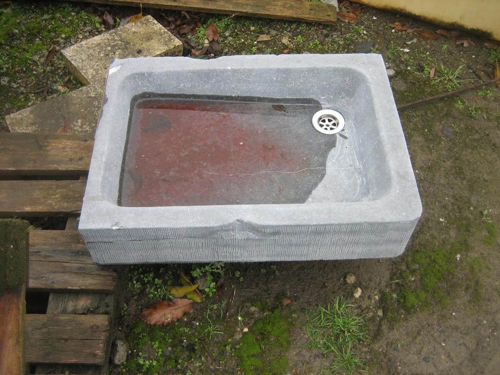 oude gefrijnde arduinen pompbak,gootsteen, Ophalen