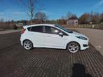 Ford Fiësta 1.0 74KW/100PK 5D 2014 Wit, Auto's, Ford, Voorwielaandrijving, Euro 5, 40 €/maand, Origineel Nederlands