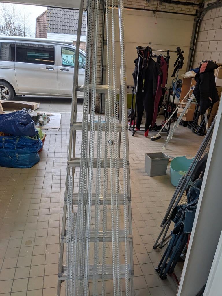 stucprofielen en hoekprofielen (15 euro voor de hele set), Ophalen, Gebruikt