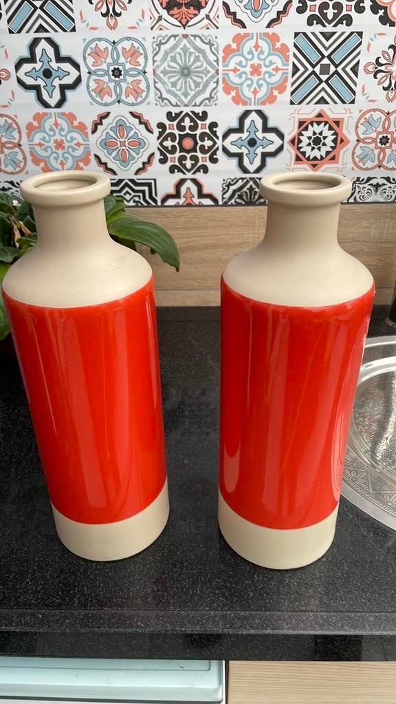 Vazen oranje witte, Huis en Inrichting, Woonaccessoires | Vazen, Oranje, Ophalen of Verzenden, Minder dan 50 cm, Glas