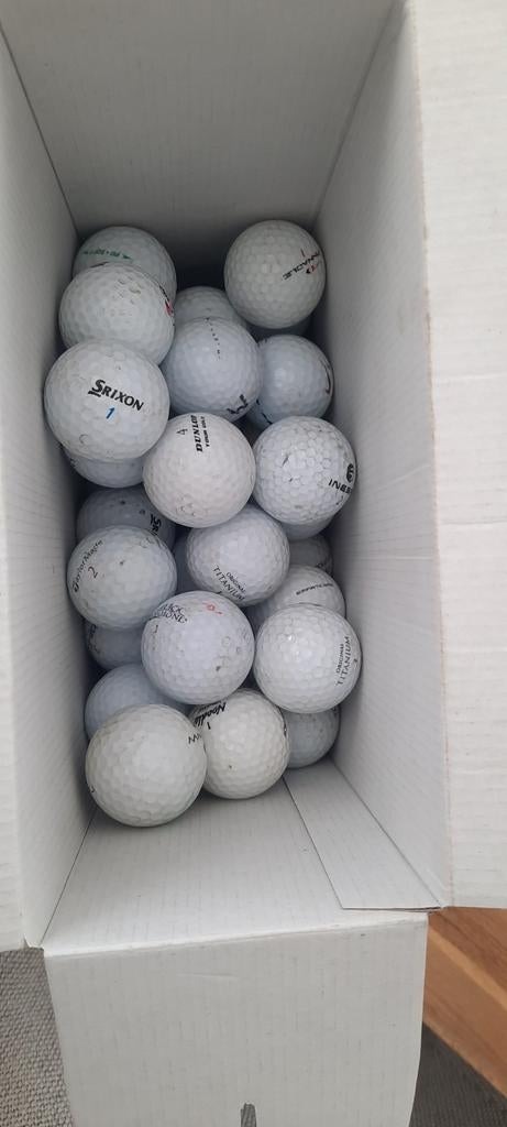 50 gebruikte golfballen van diverse merken, Ophalen of Verzenden