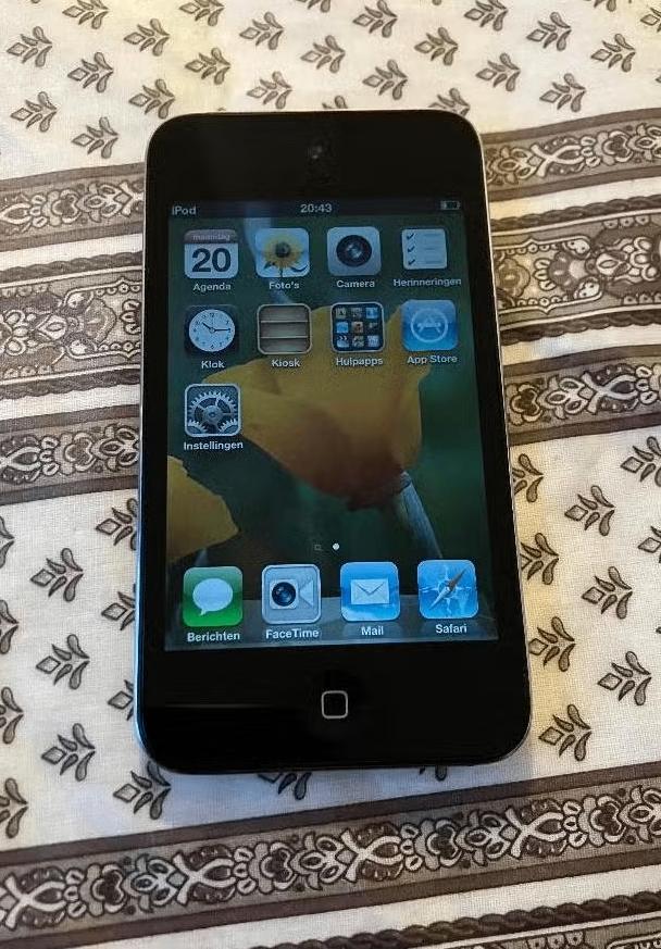 iPod Touch in goede staat!, Audio, Tv en Foto, Mp3-spelers | Apple iPod, Ophalen of Verzenden, Zo goed als nieuw, Touch, 2 tot 10 GB