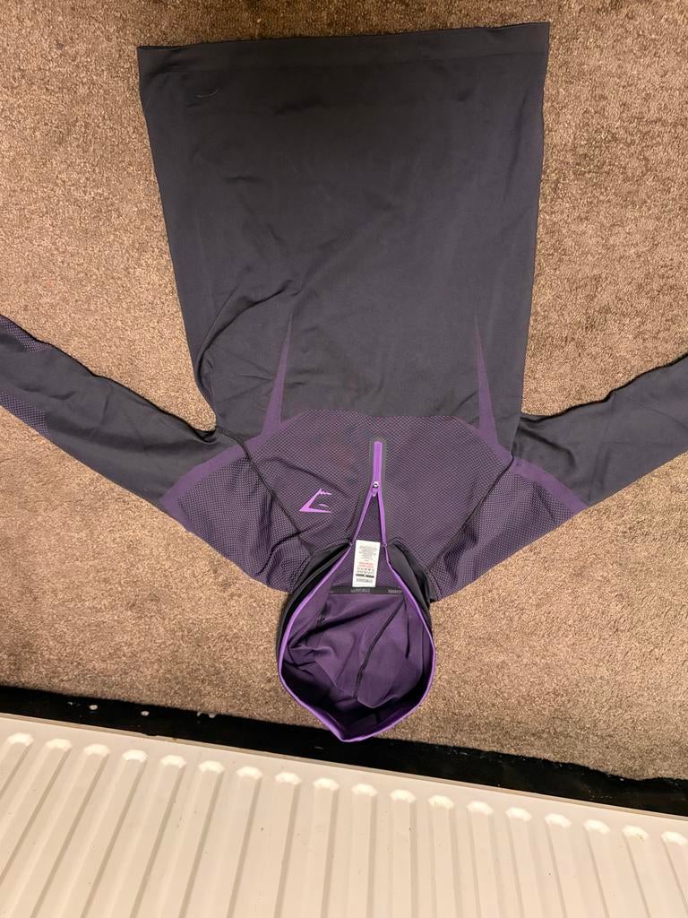 Gymshark onxy v5 hoodie, Fitness, Maat 48/50 (M), Paars, Nieuw