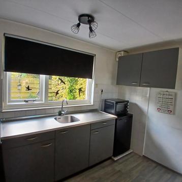Zwarte / antraciet keuken met bovenkasten - 1.80m beschikbaar voor biedingen