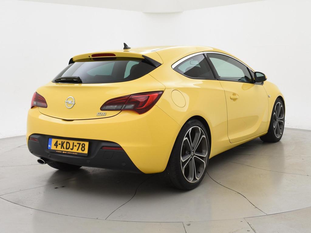 Opel Astra GTC 1.4 TURBO 140 PK SPORT + LEDER | SPORTSTOELEN, Auto's, Opel, Voorwielaandrijving, Stof, Gebruikt, Zwart