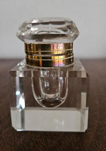 Oude inktpot glas  beschikbaar voor biedingen