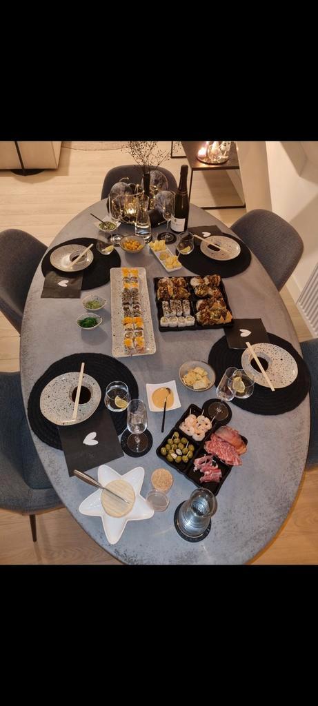 Stone eettafel Goossens, Huis en Inrichting, Tafels | Eettafels, Zo goed als nieuw, 50 tot 100 cm, 200 cm of meer, Vijf personen of meer