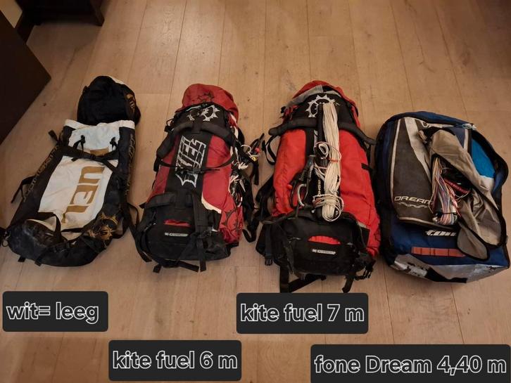 3 kites. Tegen ieder aannemelijk bod, Watersport en Boten, Kitesurfen, Gebruikt, Kitesurf-set, Geen board, Ophalen