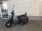 NIEUWE VESPA SPRINT S MAT ZWART SPECIAL SNOR 25KM OKM, Fietsen en Brommers, Scooters | Vespa