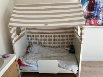Stokke Home peuterbed met strandtent beschikbaar voor biedingen