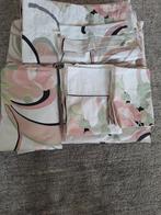 Bed sprei/ comforter met bijpassend gordijnen en lakens, Huis en Inrichting, Ophalen, Zo goed als nieuw, Tweepersoons, Overige typen