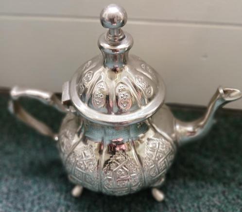Zilveren Marokkaanse theepot, Antiek en Kunst, Antiek | Goud en Zilver, Zilver, Ophalen