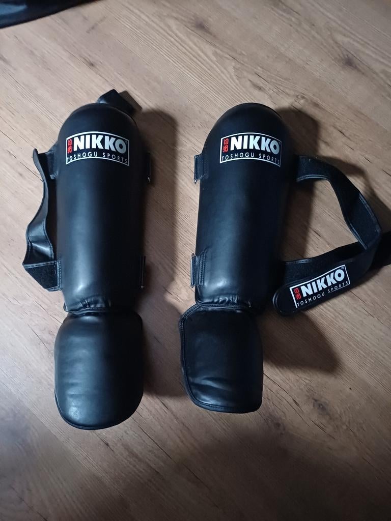 Nikko scheenbeschermers - Maat M, Gebruikt, Overige, Vechtsportbescherming, Maat M
