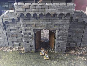 Warhammer Scenery - Castle Walls beschikbaar voor biedingen