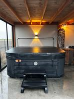 Wellis Mylife Venus jacuzzi / spa Midnight Canyon, Ophalen, Zo goed als nieuw, Trap, Vast