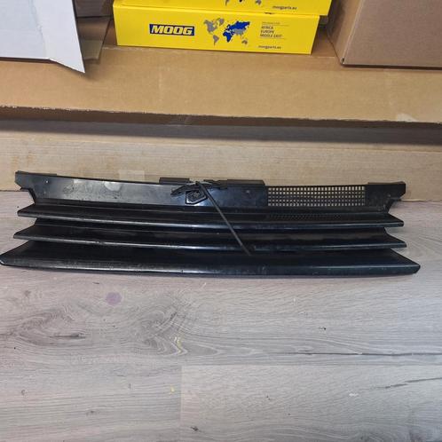 Grill VW Golf 4, Auto-onderdelen, Carrosserie en Plaatwerk, Motorkap, Volkswagen, Voor, Gebruikt, Ophalen of Verzenden
