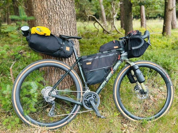 Bikepack tassen + accessoires te huur: los of per set, Fietsen en Brommers, Fietsaccessoires | Fietstassen, Zo goed als nieuw
