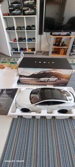 TESLA S DEALER EDITION, Hobby en Vrije tijd, Modelauto's | 1:18, Ophalen of Verzenden, Zo goed als nieuw