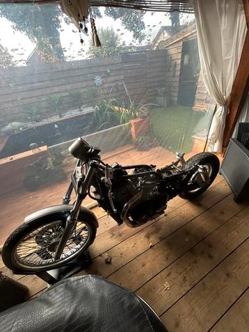 Te koop Suzuki Intruder VS 800 GLP ZIE BESCHRIJVING beschikbaar voor biedingen