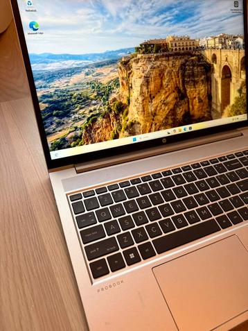 HP Probook 450 G10 laptop zgan W11 512SSD beschikbaar voor biedingen