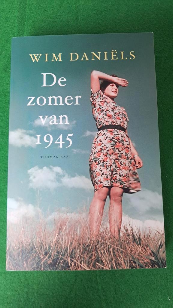 Wim Daniëls - De zomer van 1945, Boeken, Overige Boeken, Ophalen of Verzenden