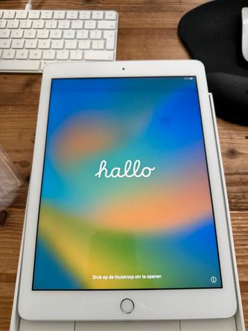 Apple iPad (5th gen.) WiFi 128 GB Zilver ZGAN! beschikbaar voor biedingen