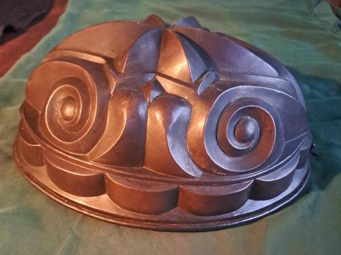 Grote Art Deco taartvorm cakevorm taart mal, Antiek en Kunst, Antiek | Keukenbenodigdheden, Ophalen of Verzenden