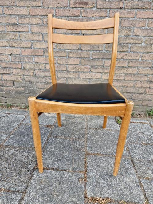 Vintage jaren 60 eetkamerstoel blank hout met zwart skai., Huis en Inrichting, Stoelen, Zo goed als nieuw, Eén, Hout, Zwart, Ophalen