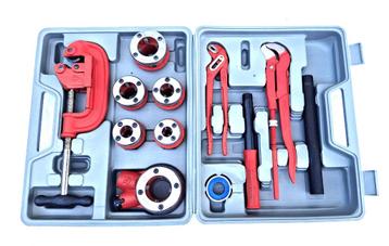 Nieuwe pijpdraadsnijgereedschapset beschikbaar voor biedingen