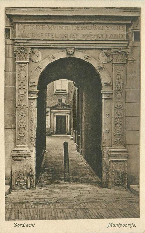 (701-059-029) Dordrecht Muntpoortje, Verzamelen, Ansichtkaarten | Nederland, Zuid-Holland, Verzenden