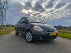 Toyota Yaris 1.3 16V Vvti 3DR Linea Terra 2003 Zwart, Voorwielaandrijving, 31 €/maand, 4 cilinders, 400 kg