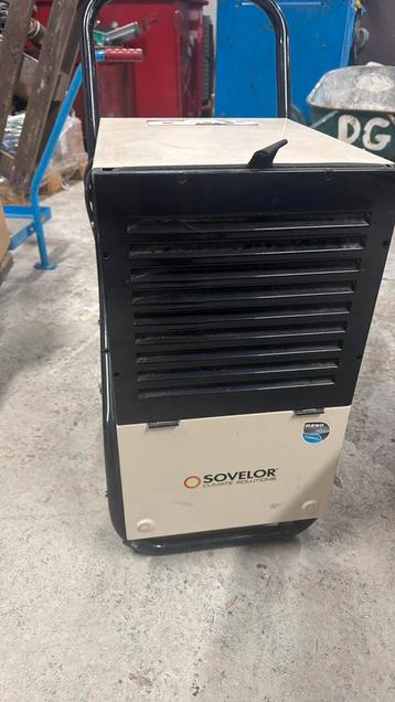 Bouwdroger sovelor beschikbaar voor biedingen