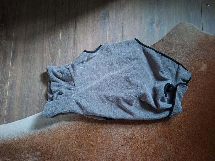 Hondenbadjas M, Dieren en Toebehoren, Honden-accessoires, Zo goed als nieuw, Ophalen of Verzenden