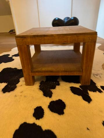 Teaken Bijzettafel Vierkant beschikbaar voor biedingen