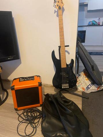 Basgitaar + Versterker - Klaar om te rocken! beschikbaar voor biedingen