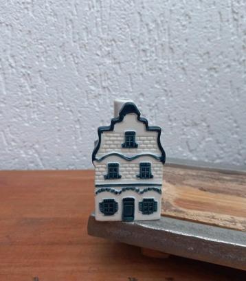 Leuk KLM huisje. Bols. Nummer 1. Keramiek beschikbaar voor biedingen